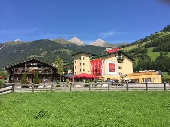 AlpenParks Hotel Matrei