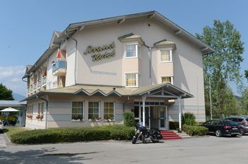 Strandhotel Faak