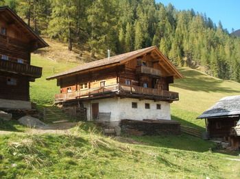 Ferienwohnungen am Berg - Almhütte Alfen