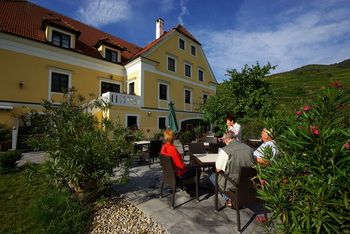 Hotel Weinberghof & Weingut Lagler