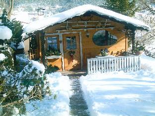 Chalet in caroles with a nearby forest