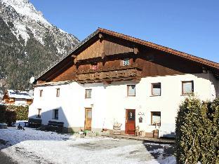 Boutique Holiday Home in Langenfeld near Ski Bus Stop