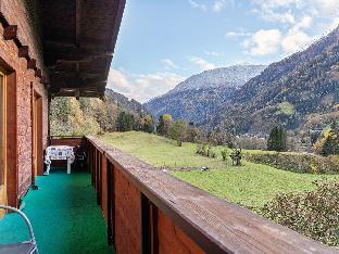 Apartment in Matrei in Osttirol with Garden  Play Equipment