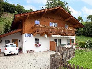 Apartment with balcony in Brixen in Thale, Tyrol