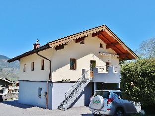 Apartment in Niedernsill with Private Terrace