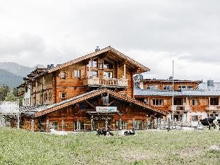 Apartment with sauna right on the ski slope