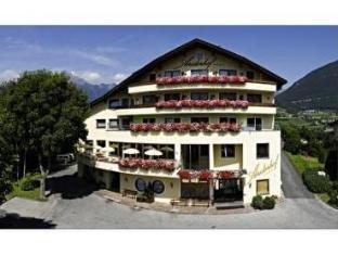 Hotel Arzlerhof