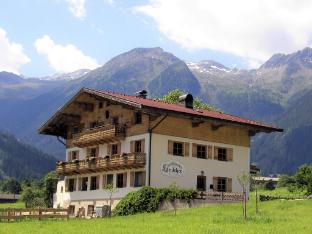 Apartment in Krimml with balcony